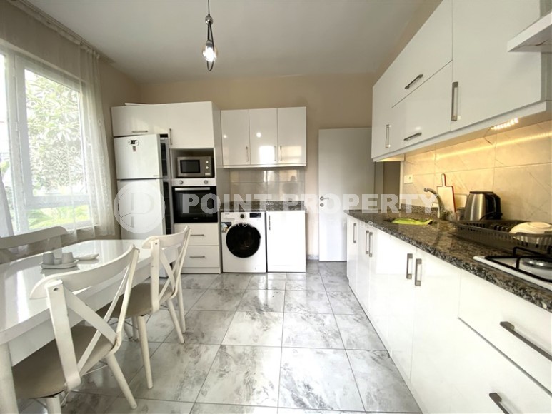 Cozy apartment 120 m² with separate kitchen in the center of Alanya-id-8901-photo-4