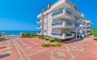 Просторная квартира 135 м² с видом на море в районе Демирташ-id-8913-фото-1