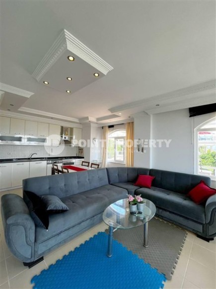 Просторная квартира 135 м² с видом на море в районе Демирташ-id-8913-фото-3