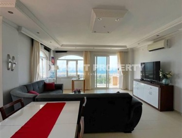 Просторная квартира 135 м² с видом на море в районе Демирташ-id-8913-фото-4