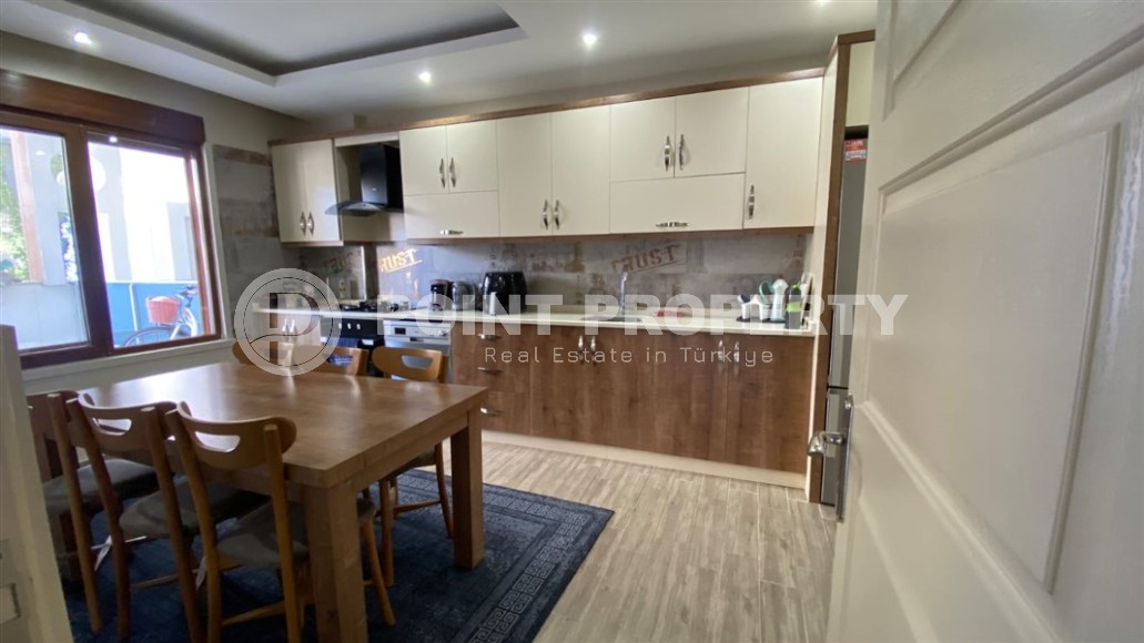 Просторный дуплекс 200 м² с собственным садом в Кестеле.-id-8919-фото-3