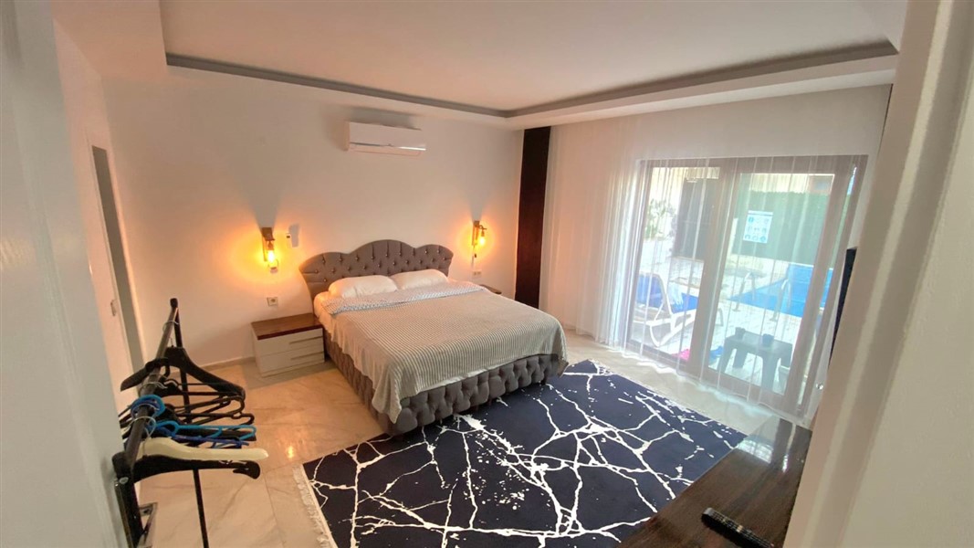 Two-storey villa 120 m² with pool and garden in Kargicak-id-8922-photo-2