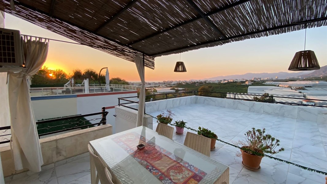 Two-storey villa 120 m² with pool and garden in Kargicak-id-8922-photo-5