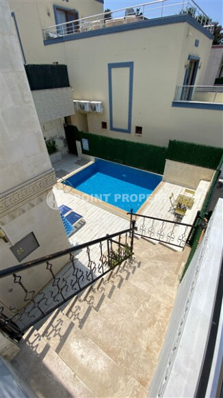 Two-storey villa 120 m² with pool and garden in Kargicak-id-8922-photo-10