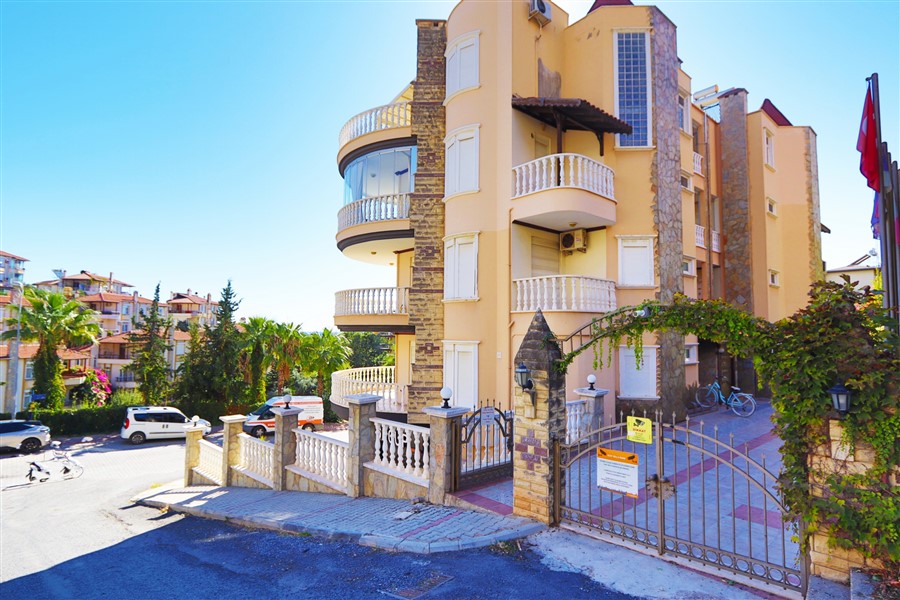 Квартира 110 м² в доме с концепцией виллы в Кестеле-id-8923-фото-1