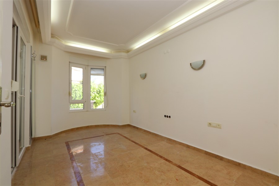 Квартира 110 м² в доме с концепцией виллы в Кестеле-id-8923-фото-6