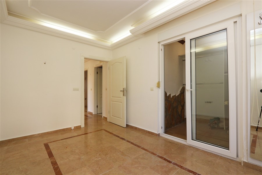 Квартира 110 м² в доме с концепцией виллы в Кестеле-id-8923-фото-7