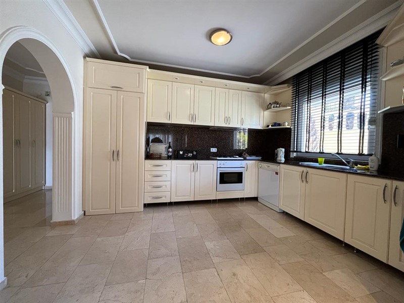 Просторная вилла 280 м² в Махмутларе с частным бассейном и генератором-id-8925-фото-6