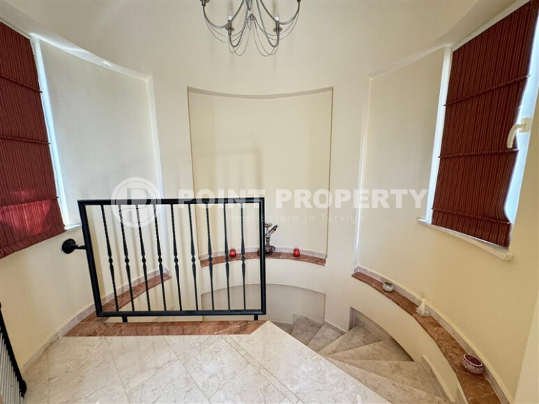 Villa 125 m² with sea and mountain view in Kargicak-id-8934-photo-10