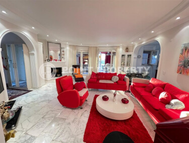 Вилла в Махмутларе близко к морскому прибережью 950 метров-id-8938-фото-3