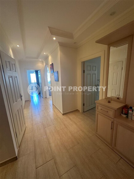 Solid apartment with sea and mountain views in Tosmur-id-8945-photo-15