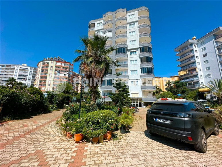 Solid apartment with sea and mountain views in Tosmur-id-8945-photo-20