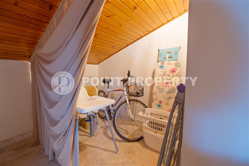 Duplex with sea view in Cikcilli, 220 m², residence permit and citizenship-id-8949-photo-15