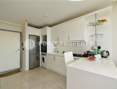 A cozy apartment right on the seashore with a view of the sea surface-id-8954-photo-4