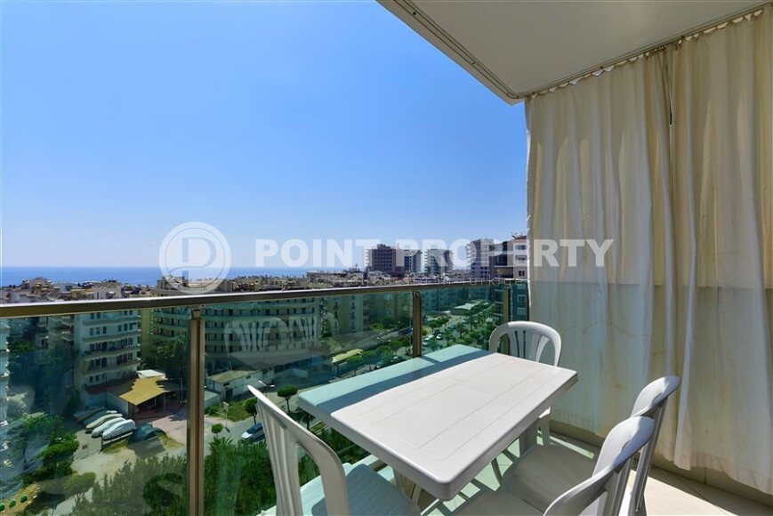 A cozy apartment right on the seashore with a view of the sea surface-id-8954-photo-9