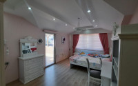 Luxury property: penthouse 4+1, 250m², with separate kitchen in a cozy complex in Oba, Alanya-id-1698-photo-17