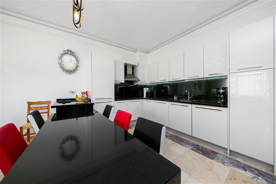 Apartment in the Oba area close to the sea. European house-id-8215-photo-11