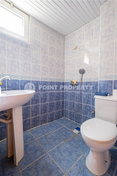 Меблированная трехэтажная вилла с тремя спальнями, 150м², у моря, в районе Алании Паяллар-id-1701-фото-8