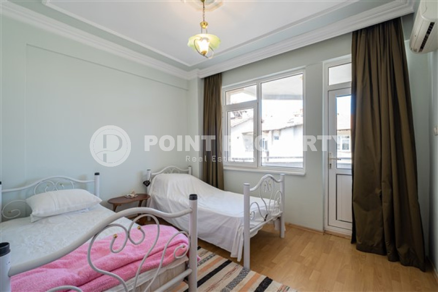 Меблированная трехэтажная вилла с тремя спальнями, 150м², у моря, в районе Алании Паяллар-id-1701-фото-30