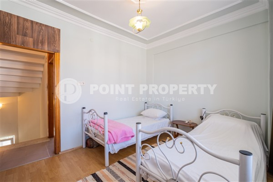 Меблированная трехэтажная вилла с тремя спальнями, 150м², у моря, в районе Алании Паяллар-id-1701-фото-32