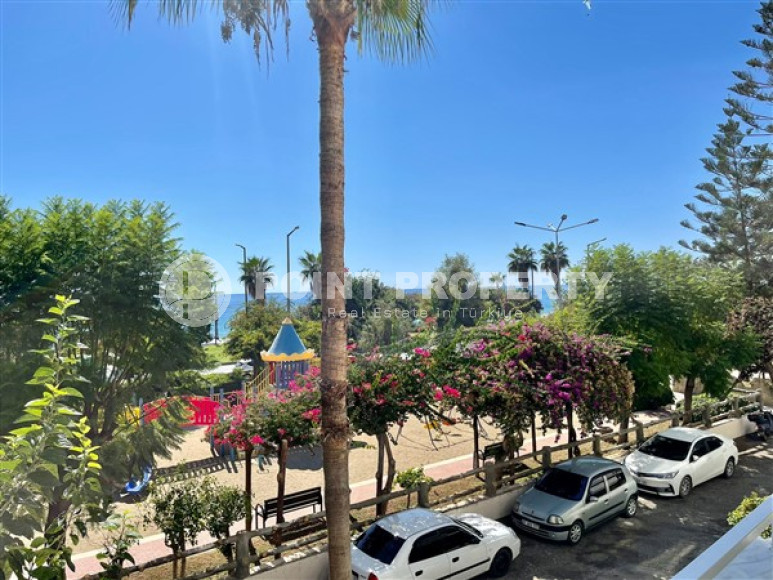 Центр Алании: меблированная трехкомнатная квартира, 85м², с видом на пляж Клеопатры-id-1703-фото-15