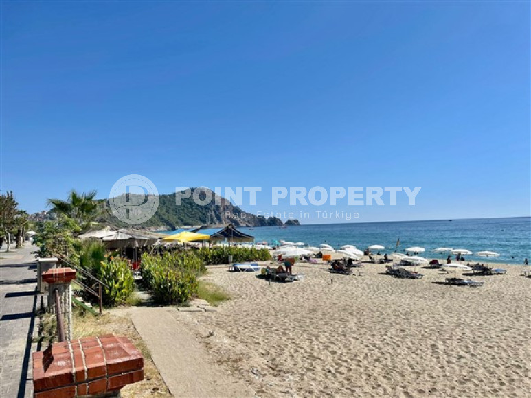 Центр Алании: меблированная трехкомнатная квартира, 85м², с видом на пляж Клеопатры-id-1703-фото-16