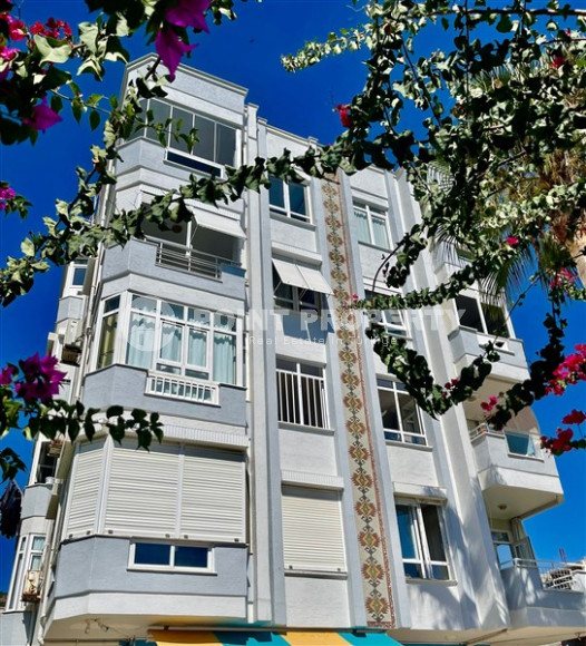 Центр Алании: меблированная трехкомнатная квартира, 85м², с видом на пляж Клеопатры-id-1703-фото-17