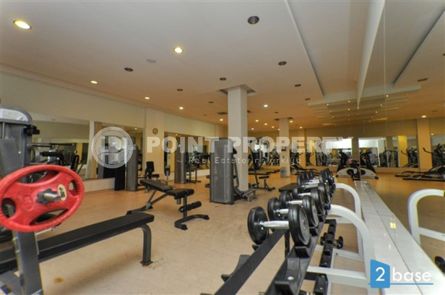 Elegant five-room penthouse, 230 m², with mountain views in a luxury complex in Cikcilli, Alanya-id-1706-photo-14