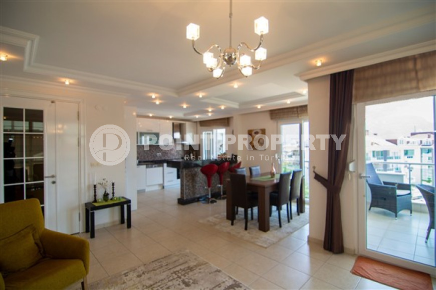 Elegant five-room penthouse, 230 m², with mountain views in a luxury complex in Cikcilli, Alanya-id-1706-photo-17