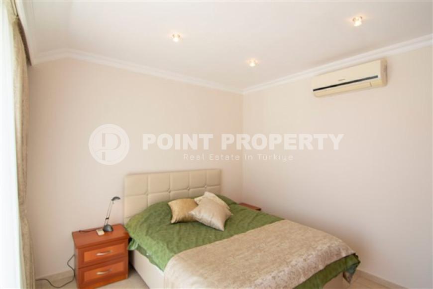 Elegant five-room penthouse, 230 m², with mountain views in a luxury complex in Cikcilli, Alanya-id-1706-photo-34