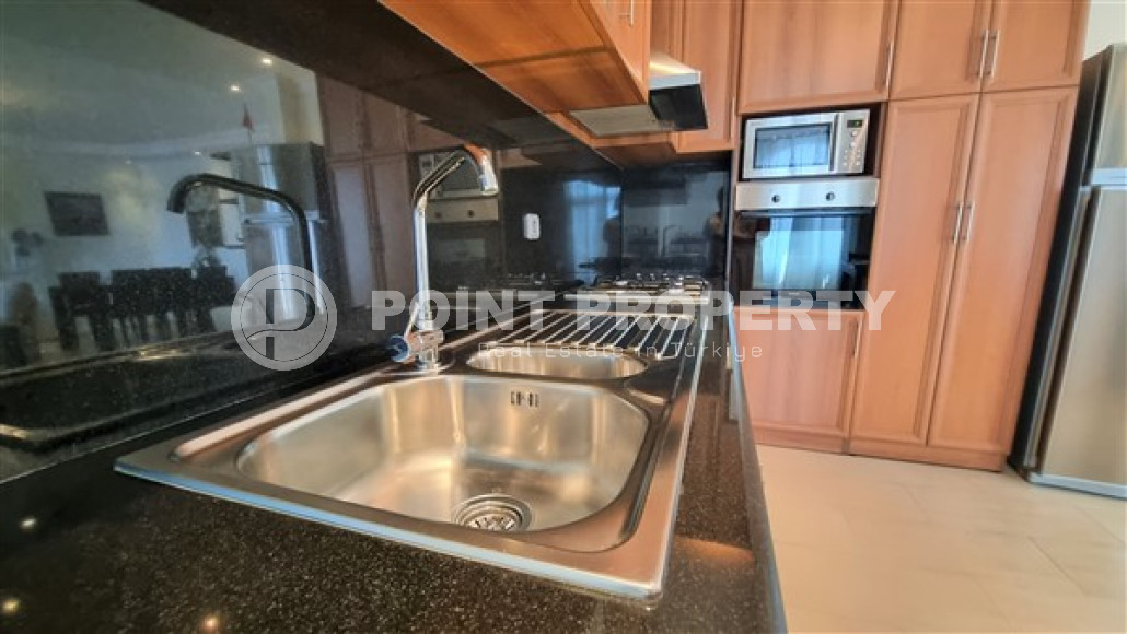 Ready to move in, penthouse 3+2, 220m², in a luxury complex in Cikcilli, Alanya-id-1707-photo-6