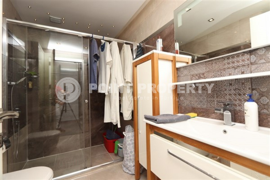 Stylish three-room apartment, 120m², in a premium residence in Alanya - Oba-id-1709-photo-15
