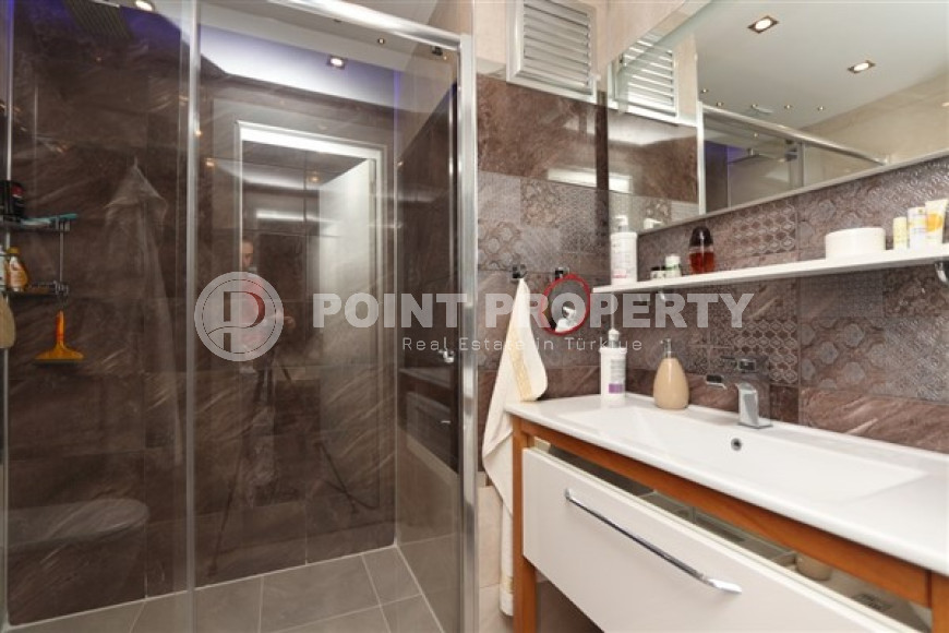 Stylish three-room apartment, 120m², in a premium residence in Alanya - Oba-id-1709-photo-18