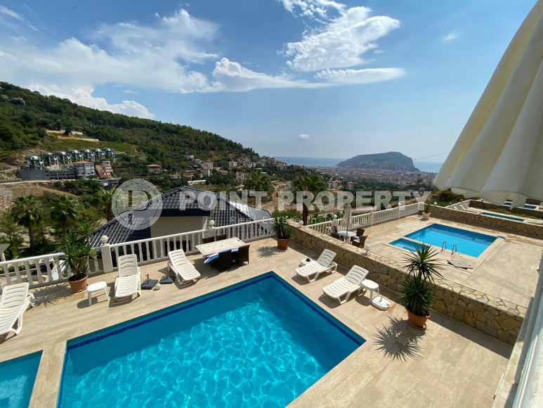 Просторная вилла 4+2 с личным бассейном в центре Алании на любой срок аренды!-id-1710-фото-3