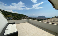Spacious 4+2 villa with private pool in the center of Alanya for any rental period!-id-1710-photo-33