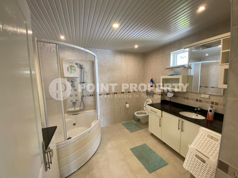 Просторная вилла 4+2 с личным бассейном в центре Алании на любой срок аренды!-id-1710-фото-20