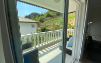 Spacious 4+2 villa with private pool in the center of Alanya for any rental period!-id-1710-photo-26