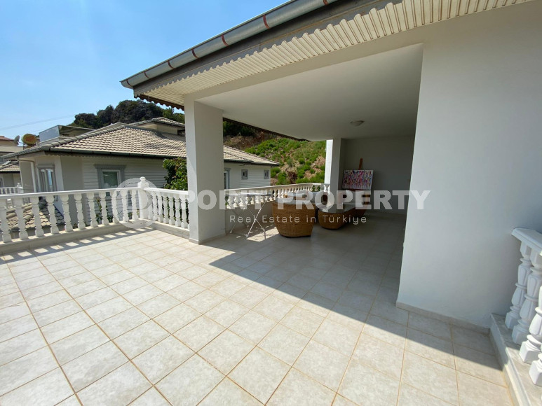 Просторная вилла 4+2 с личным бассейном в центре Алании на любой срок аренды!-id-1710-фото-21