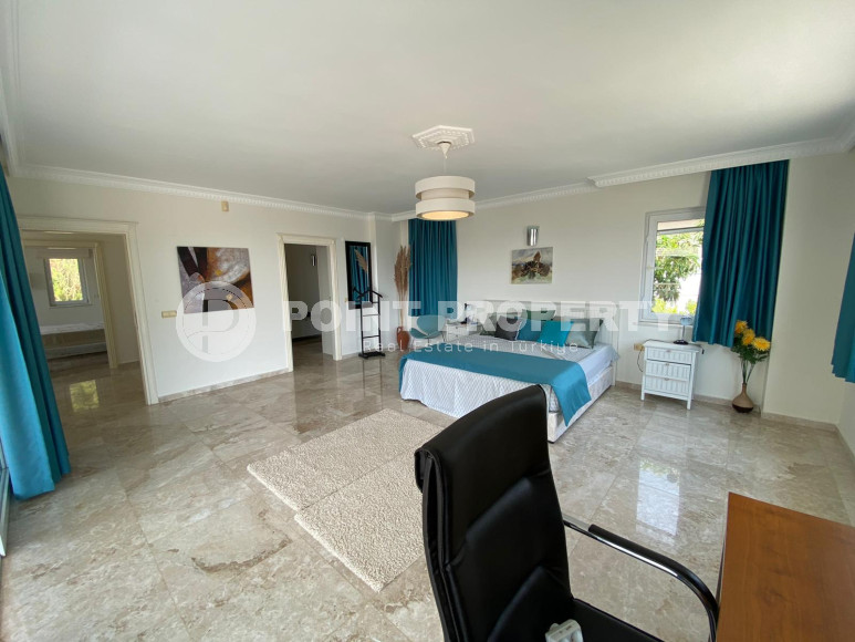 Просторная вилла 4+2 с личным бассейном в центре Алании на любой срок аренды!-id-1710-фото-16