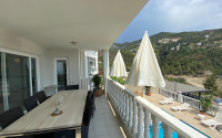 Spacious 4+2 villa with private pool in the center of Alanya for any rental period!-id-1710-photo-13