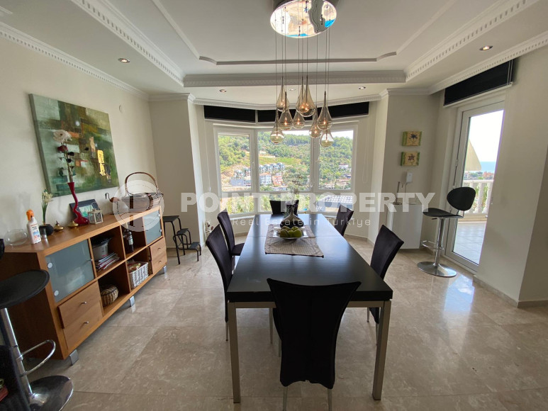 Spacious 4+2 villa with private pool in the center of Alanya for any rental period!-id-1710-photo-11