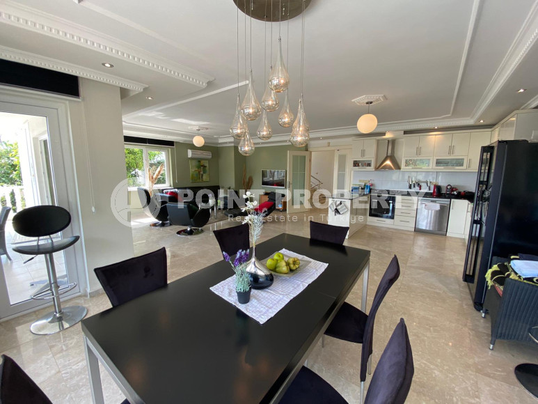 Просторная вилла 4+2 с личным бассейном в центре Алании на любой срок аренды!-id-1710-фото-8