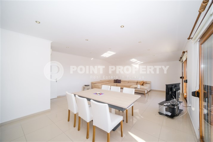 Просторный пентхаус с видом на море в 100 метрах от пляжа-id-1712-фото-28