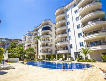 Bright duplex 3+1 overlooking the fortress in the central area of Alanya Cikcilli, 160m2-id-1715-photo-3