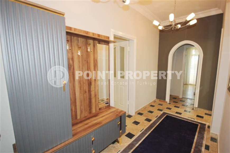 Three-room apartment, 100m², in a well-maintained complex 600m from the sea in Alanya - Mahmutlar-id-1723-photo-3