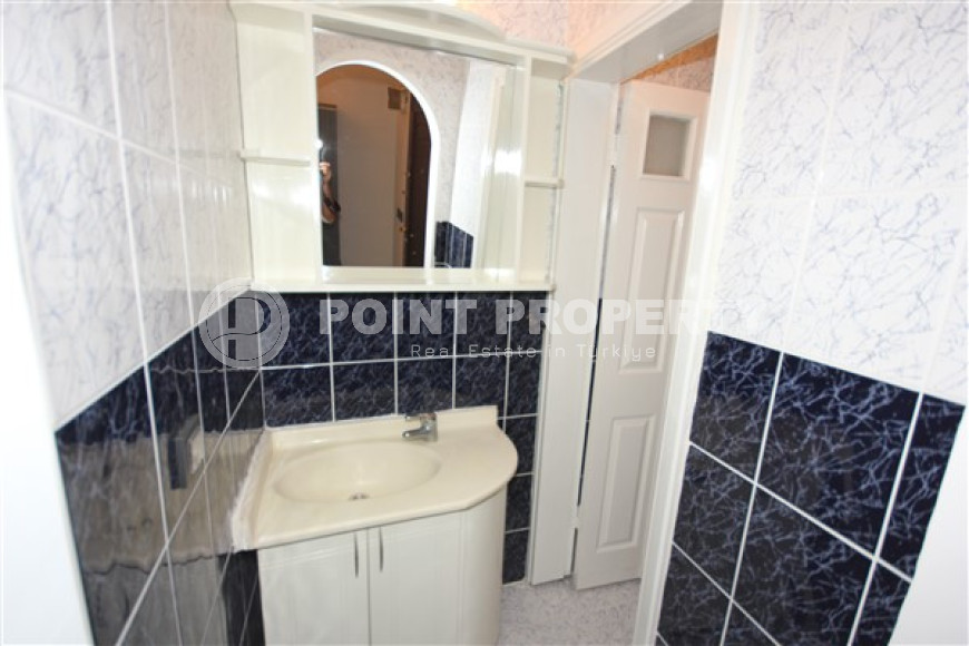 Three-room apartment, 100m², in a well-maintained complex 600m from the sea in Alanya - Mahmutlar-id-1723-photo-4