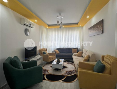 Furnished two bedroom apartment, 115m², on the main street of Mahmutlar, Alanya-id-1725-photo-3