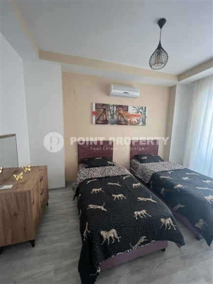 Furnished two bedroom apartment, 115m², on the main street of Mahmutlar, Alanya-id-1725-photo-11