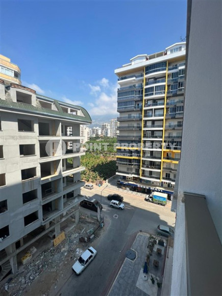 Furnished two bedroom apartment, 115m², on the main street of Mahmutlar, Alanya-id-1725-photo-16