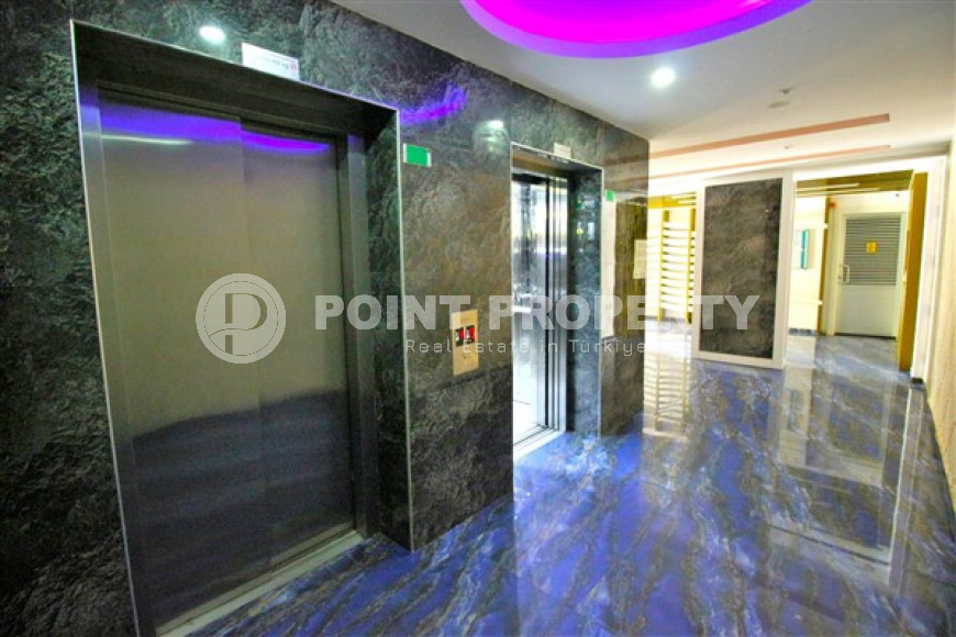 Furnished two bedroom apartment, 115m², on the main street of Mahmutlar, Alanya-id-1725-photo-19